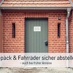 Konrad Knicker - Mini In Kyritz, Einer Charmanten Stadt Im Herzen Von Brandenburg * Kyritz