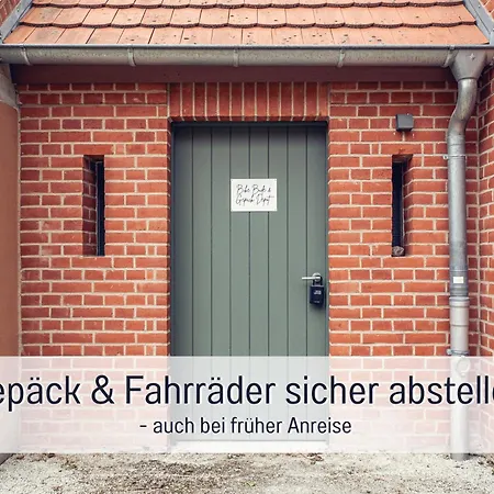 Konrad Knicker - Mini In Kyritz, Einer Charmanten Stadt Im Herzen Von Brandenburg * Kyritz